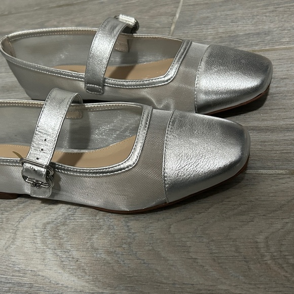 LIKE NEW! Women's Sam Edelman Silver/Mesh Ballet Flat Mary Jane- 8 1/2 - Picture 2 of 12